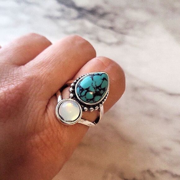 Boho Style Ring Inlaid Waterdrop Shape Turquoise Color Spherical Moonstone Match - Picture 6 of 8